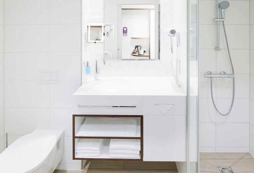 سوییت سوپریور, Mercure Hotel MOA Berlin