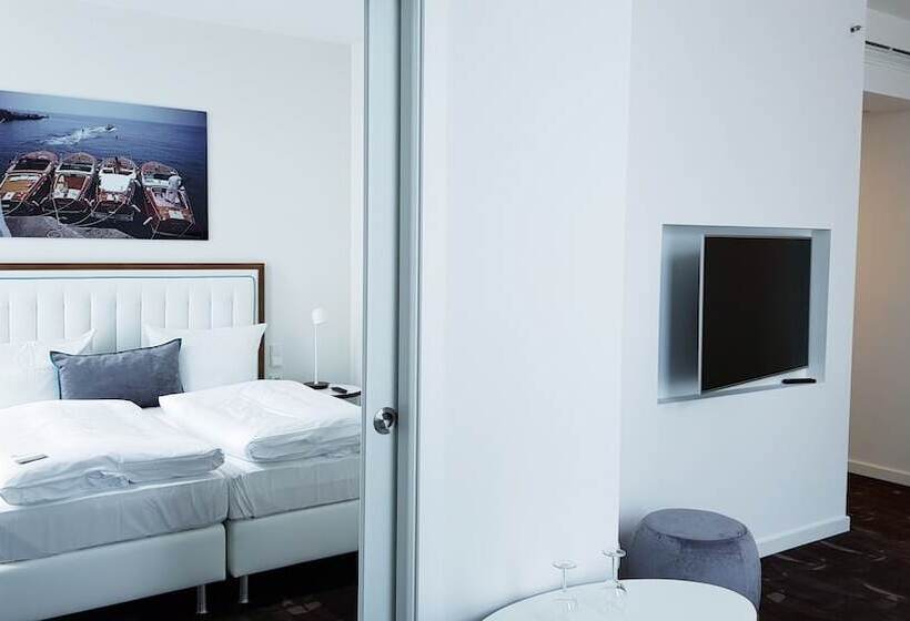 سوییت سوپریور, Mercure Hotel MOA Berlin