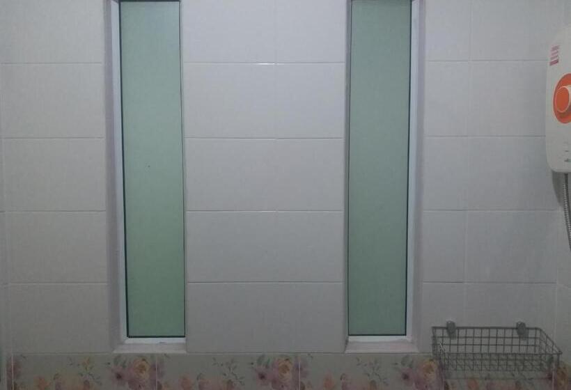 Номер Стандарт, Chawalee Place