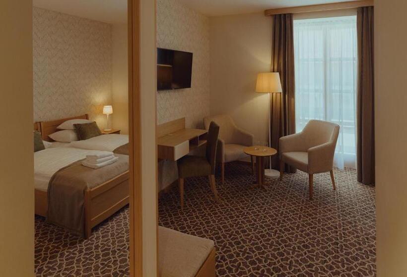 Номер Стандарт, Brigadéros Hotel Brigadír Borsi