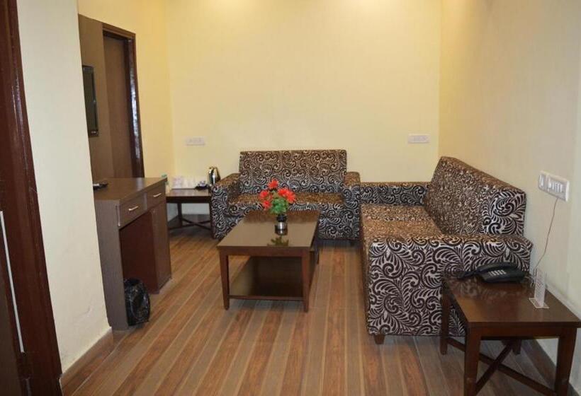 Люкс Повышенной Комфортности, Sravasti Residency