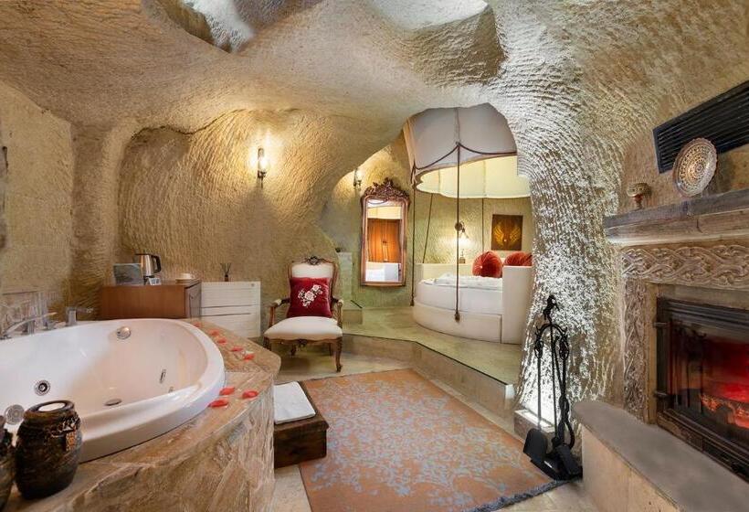 اتاق لوکس با تخت بزرگ, Elysion Cave Suites