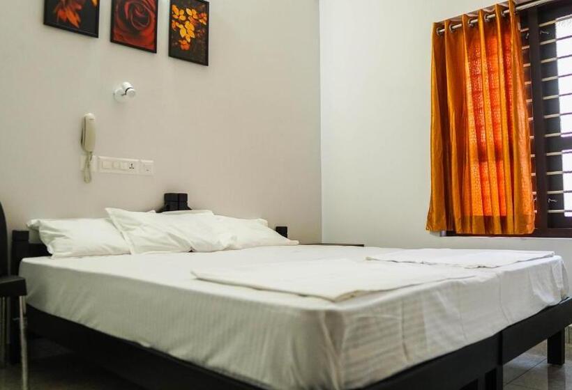 اتاق اکونومی, Planet Residency