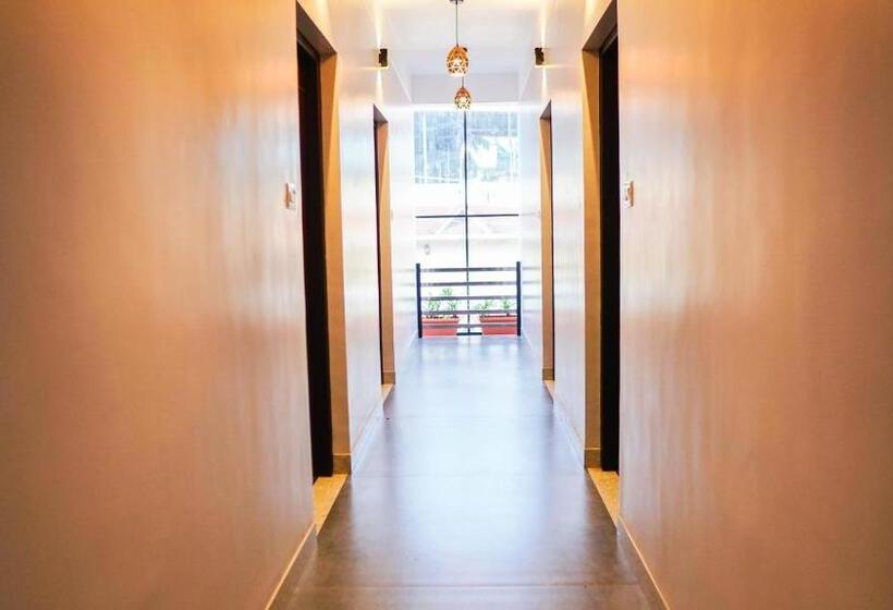 اتاق لوکس, Planet Residency