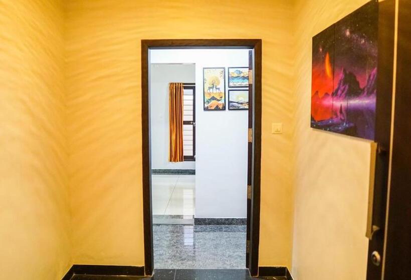 اتاق استاندارد با تخت بزرگ, Planet Residency