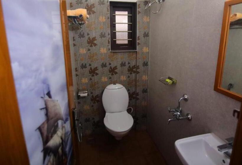 اتاق استاندارد, Planet Residency