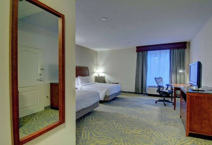 Номер Стандарт, Hilton Garden Inn Norwalk
