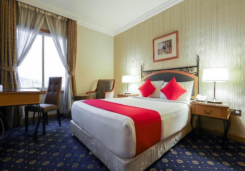 Люкс Кровать Кинг, Holiday Inn Express Hotel & Suites Greensboro East, An Ihg