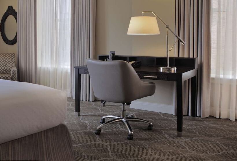 اتاق لوکس, The Skirvin Hilton Oklahoma City