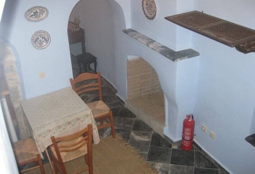 Номер Стандарт Трехместный, Traditional Hotel Ianthe