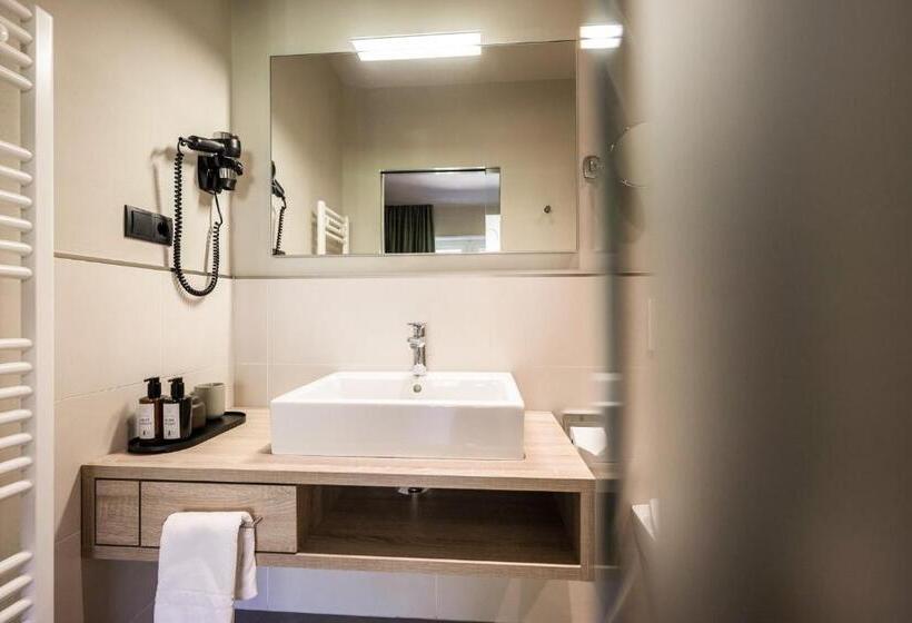 Quarto Estandar, Apfelhotel Torgglerhof