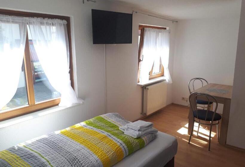 스탠다드 트리플 룸, Gästehaus Pension Waldhorn