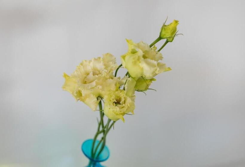 발코니가 있는 스위트, Tulipa Natural Home