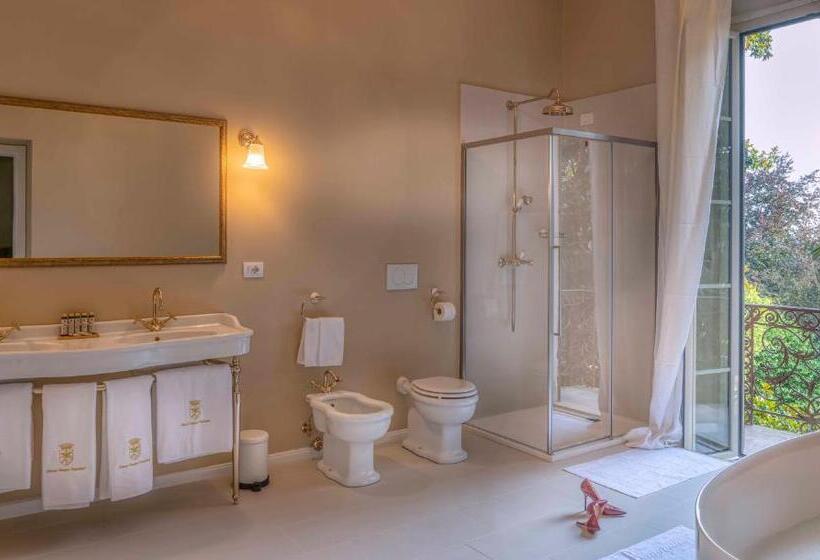 Номер Deluxe с Балконом, Palazzo Cavagna Sangiuliani