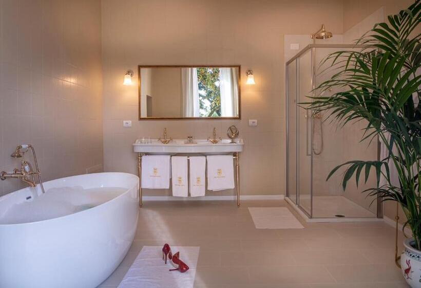 Номер Deluxe с Балконом, Palazzo Cavagna Sangiuliani
