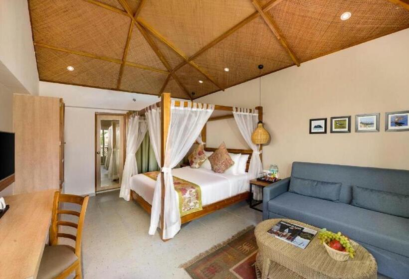 Номер Superior Кровать Кинг, Swosti Chilika Resort