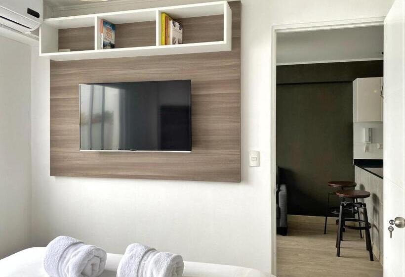 استودیوی استاندارد, Osma By Wynwood House