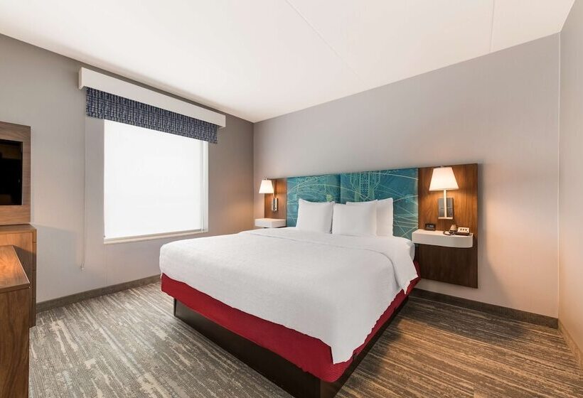اتاق استاندارد, Hampton Inn & Suites Charlotteairport