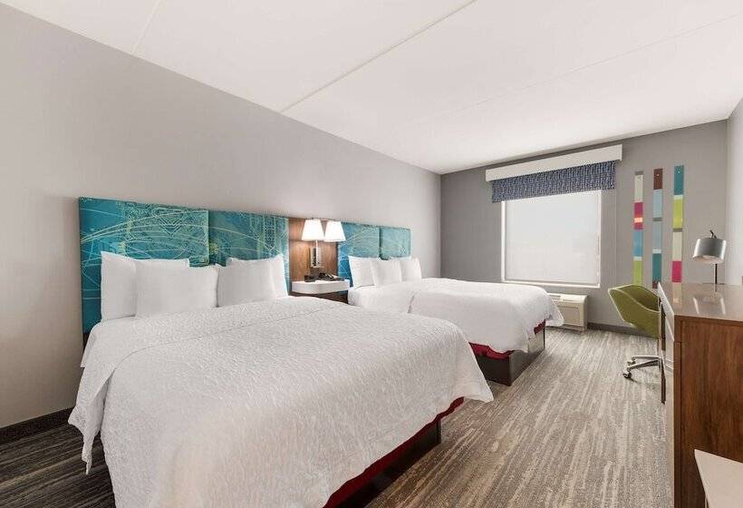 اتاق استاندارد, Hampton Inn & Suites Charlotteairport