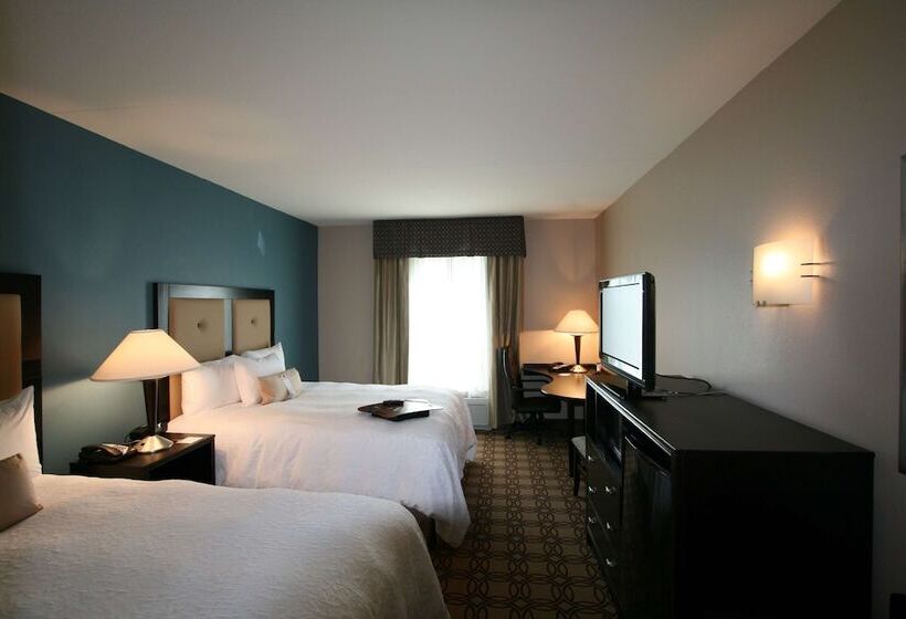 اتاق استاندارد, Hampton Inn & Suites Charlotteairport