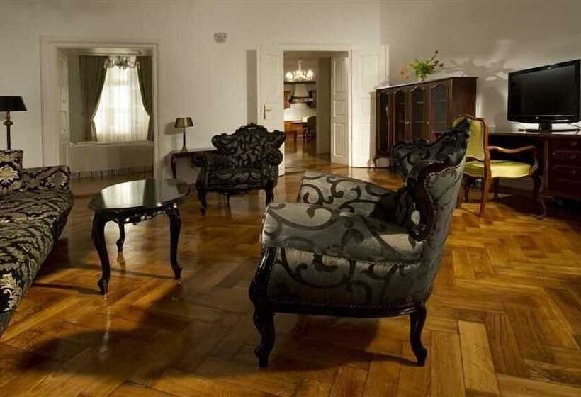 패밀리 아파트, Antiq Palace   Historic Hotels Of Europe