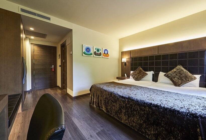 共用房间的床, La Piconera And Spa