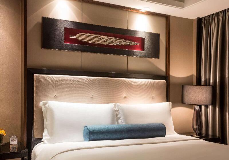 اتاق سوپریور با تخت بزرگ, Pullman Shanghai Jing An