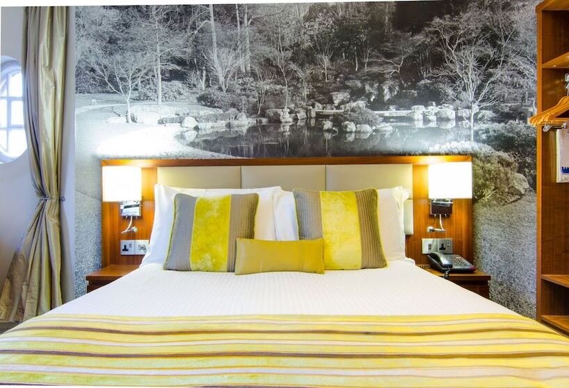 Номер Superior, Seraphine Kensington Olympia