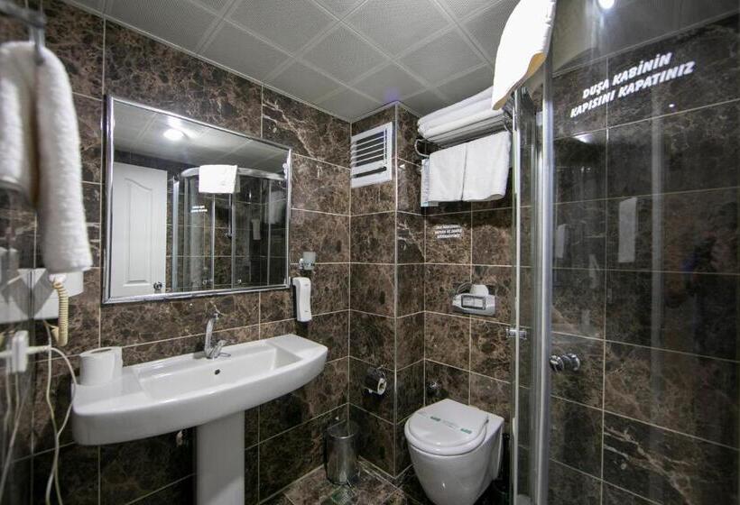 اتاق استاندارد چهار تخته با چشم‌انداز دریا, Mavi Deniz Otel   All Inclusive