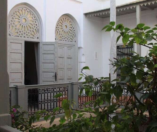 اتاق استاندارد, Dar Nabila