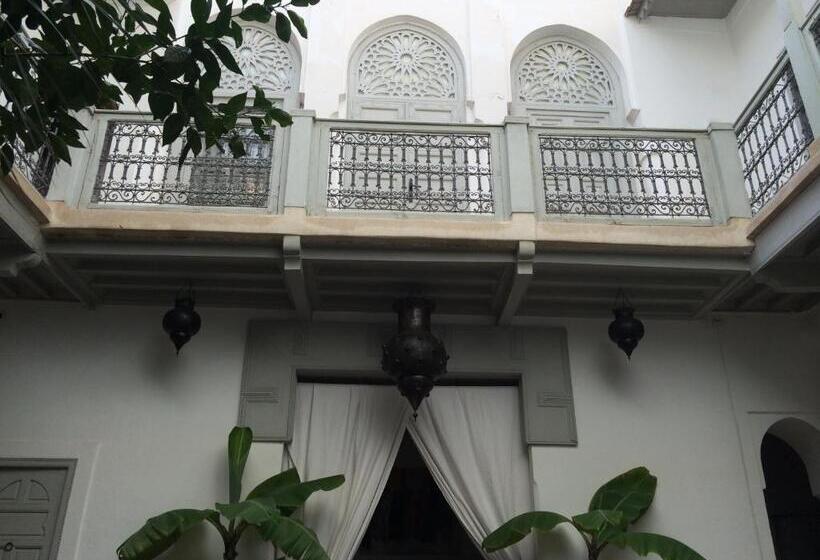 اتاق استاندارد, Dar Nabila