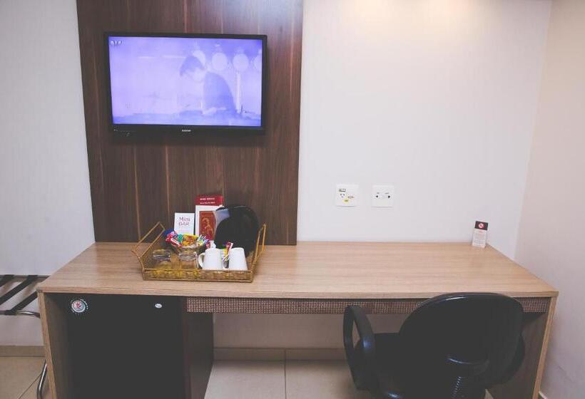 Апартаменты Deluxe 1 Спальня, Comfort Hotel Araraquara