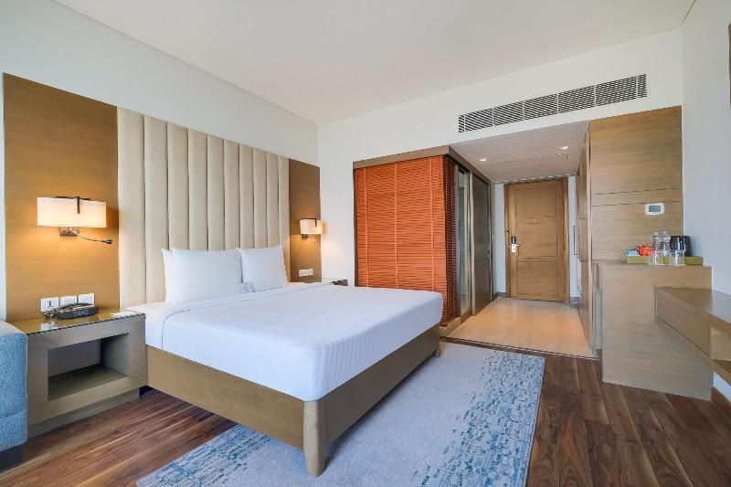 俱乐部房间, Courtyard By Marriott Gurugram Downtown