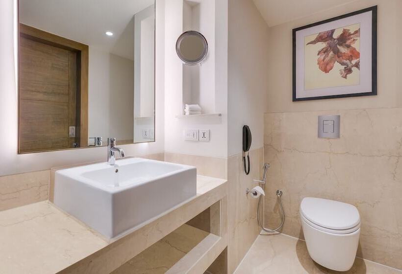俱乐部房间, Courtyard By Marriott Gurugram Downtown