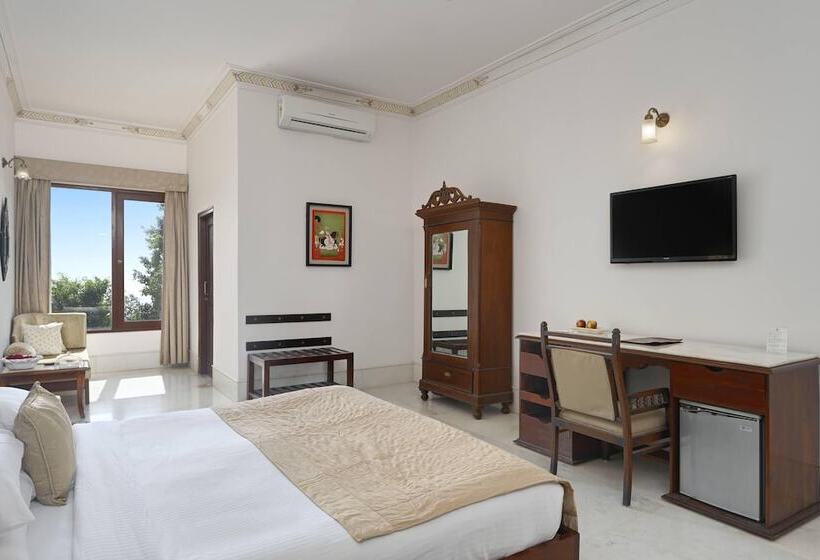 Quarto Deluxe, Fateh Garh Resort By Fateh Collection