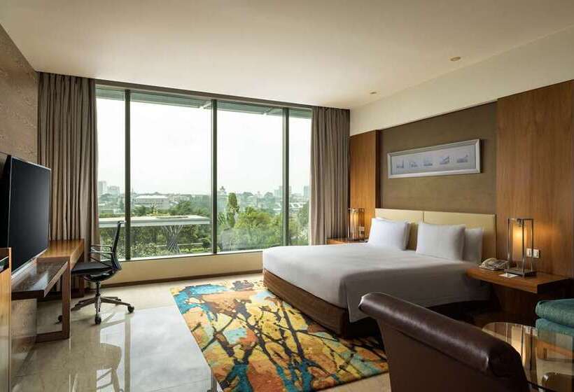 キングサイズベッドのデラックスルーム, Hilton Bandung