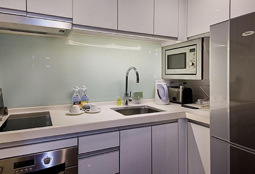 Студия Премиум, Somerset Riverview Chengdu
