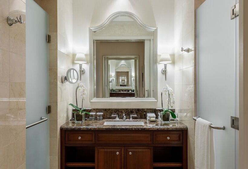 اتاق لوکس, Lotte Hotel Moscow   The Leading Hotels Of The World