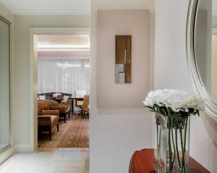اتاق لوکس, Lotte Hotel Moscow   The Leading Hotels Of The World