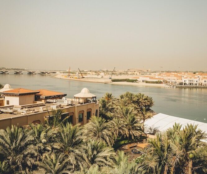 Президентский Люкс, Traders Hotel, Abu Dhabi