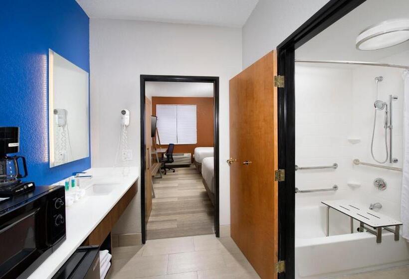 Mozgáskorlátozott Deluxe Szoba, Holiday Inn Express & Suites San Antonio   Downtown Market Area, An Ihg