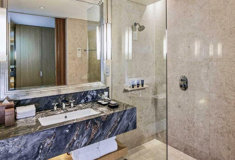 اتاق لوکس با چشم‌انداز شهر, Marina Bay Sands