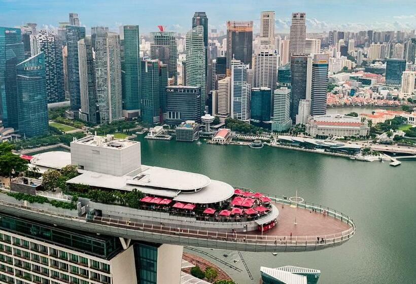 اتاق لوکس با چشم‌انداز باغ, Marina Bay Sands
