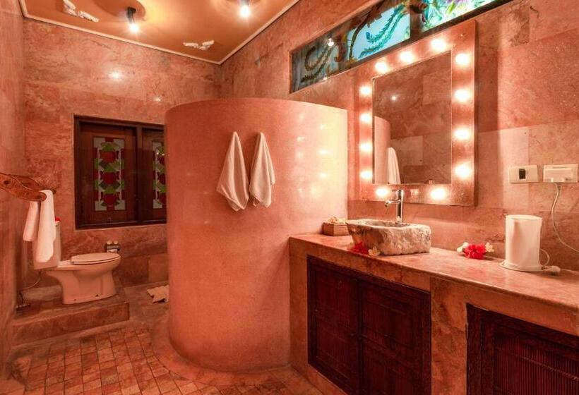 Студия Классика, Tanah Merah Art Resort