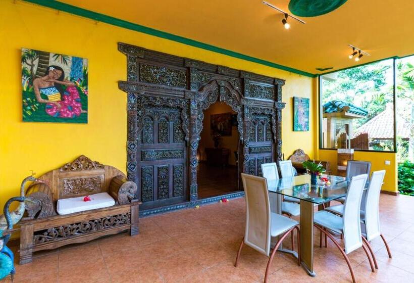 Люкс с Бассейном, Tanah Merah Art Resort