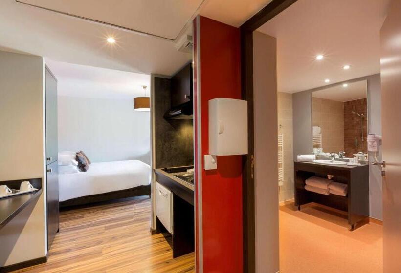 Президентский Люкс, Best Western Park Hotel Geneve Thoiry