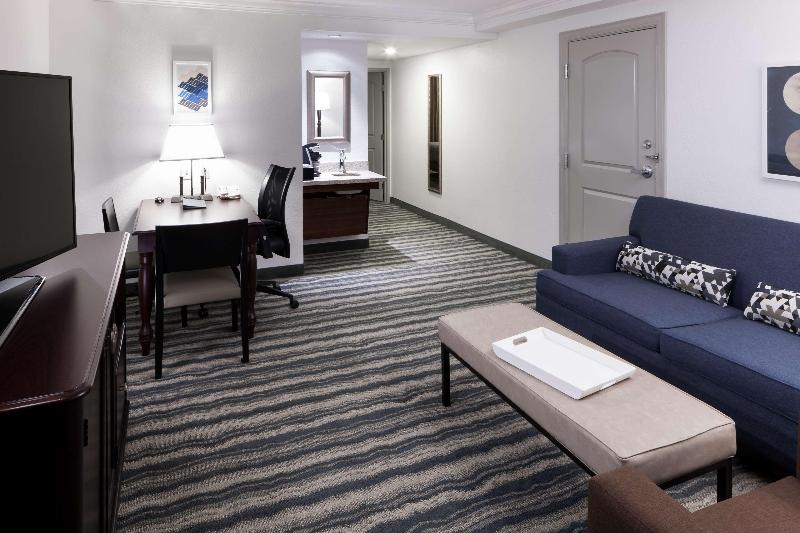סוויטת פרמיום, Embassy Suites By Hilton Tampa Brandon
