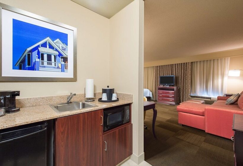 Люкс, Hampton Inn & Suites Pensacola I10 N At Univ. Town Plaza