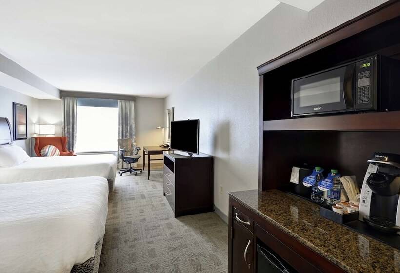 Номер Стандарт, Hilton Garden Inn Toledo Perrysburg