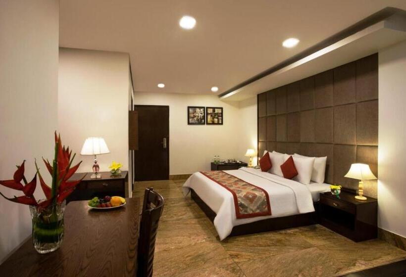 豪华房间, Taurus Sarovar Portico